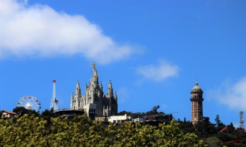 Zdjecie HISZPANIA / Katalonia / Barcelona / Tibitabo z dołu