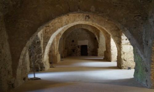 Zdj�cie HISZPANIA / Katalonia / Monastyr Sant Pere de Rodes / Podziemia monastyru