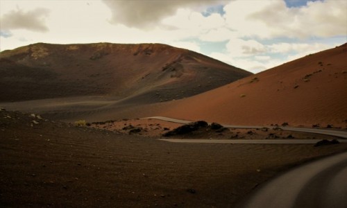 Zdjęcie HISZPANIA / Wyspy Kanaryjskie / Lanzarote / Droga wulkaniczna