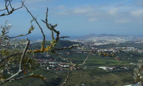 Zdjecie HISZPANIA / Wyspy Kanaryjskie / Gran Canaria / Z Las Palmas w tle