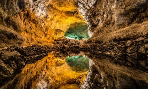 Zdjecie HISZPANIA / Lanzarote / Cueva de los Verdes (Green Cave) / Iluzja optyczna w Cueva de los Verdes