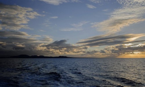 Zdjecie HISZPANIA / Wyspy Kanaryjskie / pomidzy Fuerteventura a Lanzarote / ld na horyzoncie
