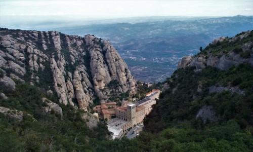 Zdjecie HISZPANIA / Barcelona / Montserrat / Benedyktyski klasztor w skaach