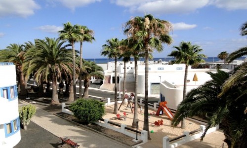 HISZPANIA / Wyspy Kanaryjskie / Lanzarote / Wspomnienie z Lanzarote - widok z okna