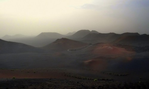 Zdjęcie HISZPANIA / Lanzarote / Park Timanfaya / Góry Ognia