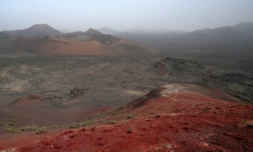 Zdjęcie HISZPANIA / Lanzarote / Park Timanfaya / 50 odcieni lawy