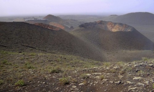 Zdjęcie HISZPANIA / Lanzarote / Park Timanfaya / Kosmici na Marsie