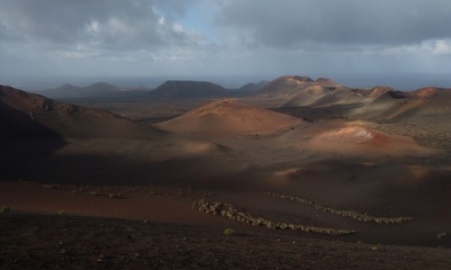 Zdjcie HISZPANIA / wyspy kanaryjskie / lanzarotte / klimat na timanfaya