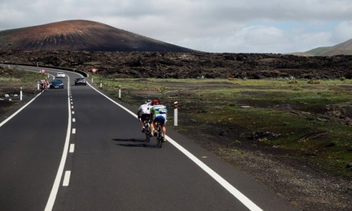 Zdjecie HISZPANIA / Wyspy Kanaryjskie / Lanzarote / Drog wsrd pl lawowych