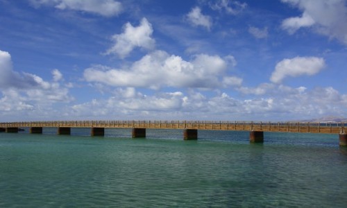 Zdjęcie HISZPANIA / Wyspy Kanaryjskie / Arrecife (Lanzarote) / pomiędzy niebem i wodą