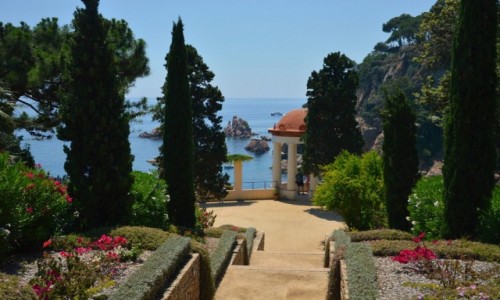 Zdjcie HISZPANIA / Costa brava / Blanes / Pikny ogrd w nadmorskim Blanes