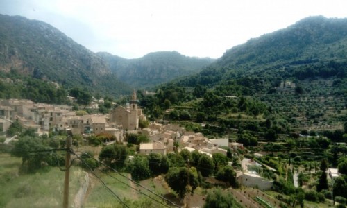 Zdjcie HISZPANIA / Mallorca / Valldemossa / Miasto z Chopinem w tle