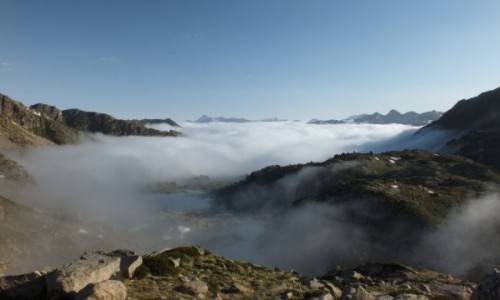 Zdjęcie HISZPANIA / Aigüestortes i Estany of Saint Maurici National Park / Aigüestortes / Ponad chmurami