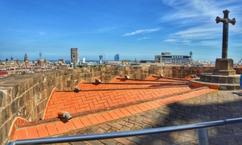 Zdjcie HISZPANIA / - / Barcelona / Na dachu katedry w Barcelonie