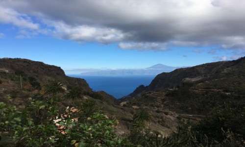 Zdjcie HISZPANIA / La Gomera  / La Gomera  / Widok na wulkan Teide z La Gomery 