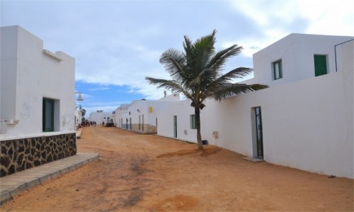 Zdjęcie HISZPANIA / Wyspy Kanaryjskie / La Graciosa / Spacer po Caleta del Sebo