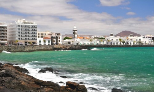 Zdjecie HISZPANIA / Wyspy Kanaryjskie / Lanzarote / Ocean w Arrecife