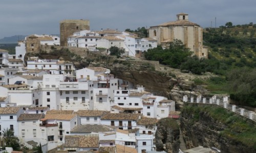 Zdjcie HISZPANIA / Andalusia / Setenil de las Bodegas / Miasto w skale