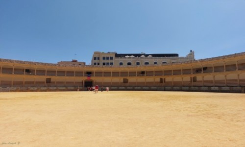 Zdjcie HISZPANIA / Andaluzja. / Ronda. / Arena walki bykw (Plaza de Toros de Ronda}.
