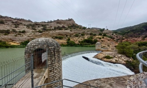 Zdjcie HISZPANIA / Andaluzja. / Caminito del Rey. / Elektrownia wodna na rzece Guadalhorce.