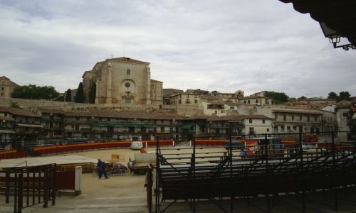 Zdjęcie HISZPANIA / brak / okolice Madrytu / Rynek-arena