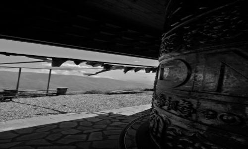 Zdjęcie HISZPANIA / andaluzja / swiatynia buddyjska czystego swiatla / mantra