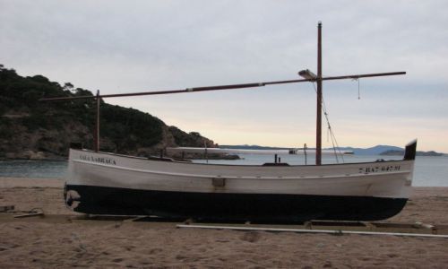 Zdjęcie HISZPANIA / Costa Brava / SARRIERA / Łajba