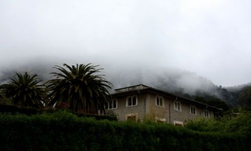Zdjecie HISZPANIA / Majorka / Valldemossa / mglisty poranek