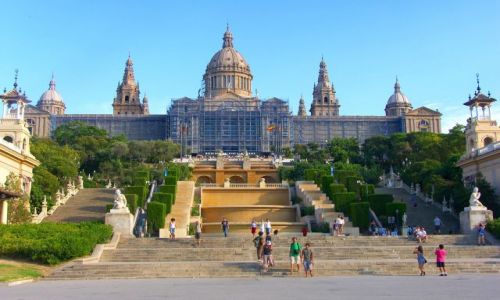 Zdjęcie HISZPANIA / Barcelona / Montjuic / Muzeum Sztuki Katalonii. Obecnie jest (2009)renontowana fasada budynku z 1929 r.