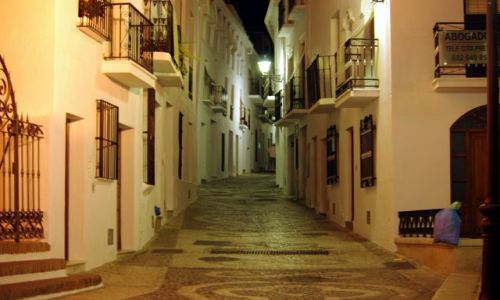 Zdjecie HISZPANIA / Andaluzja / Frigiliana   / ulica we wzorki