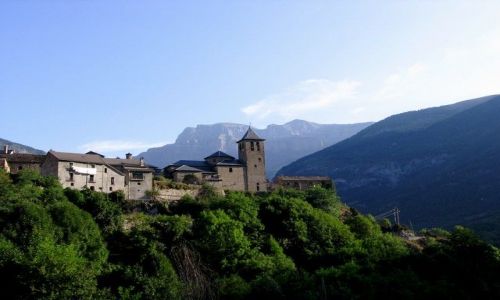 Zdjęcie HISZPANIA / Pireneje / Torla - kamieene miasto / Pireneje 3