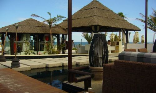 Zdjęcie HISZPANIA / Marabella / Hiszpania / Otwarty pub przy plazy