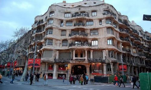 Zdjecie HISZPANIA / - / Barcelona / Wizje Gaudiego