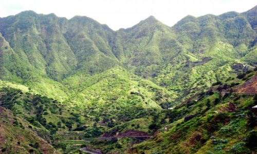 Zdjęcie HISZPANIA / La Gomera / Garajonay / Barranco Hermigua