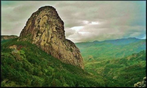 Zdjecie HISZPANIA / Wyspy Kanaryjskie / Gomera / Roque de Agando - 1246 m.