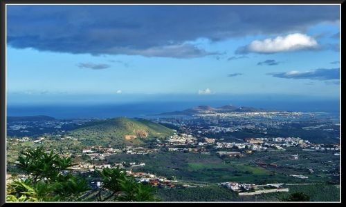 Zdjecie HISZPANIA / Wyspy Kanaryjskie / Gran Canaria / W dole - Las Palmas de Gran Canaria