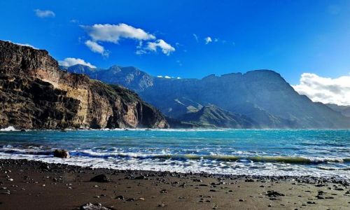 Zdjecie HISZPANIA / Gran Canaria / Puerto de las Nieves / Plaa z widoczkiem w Puerto de las Nieves
