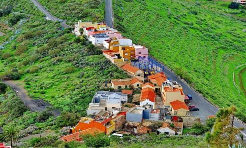 Zdjecie HISZPANIA / Gran Canaria / pico de Bandama / Wioska u podna pico de Bandama