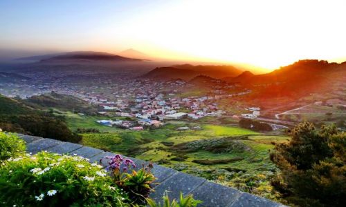 Zdjcie HISZPANIA / Teneryfa / Anaga / Widok na La Laguna oraz poudnie wyspy
