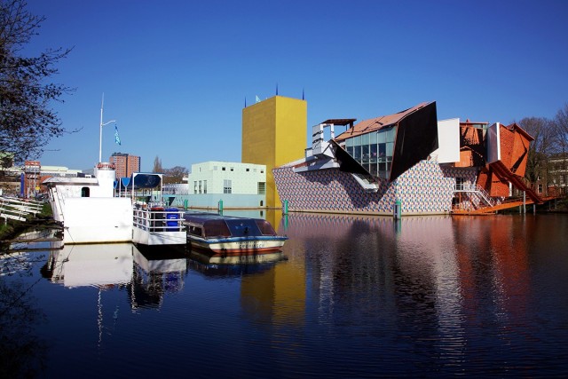 Zdj cia: Muzeum miejskie, Groningen, Na wodzie, HOLANDIA