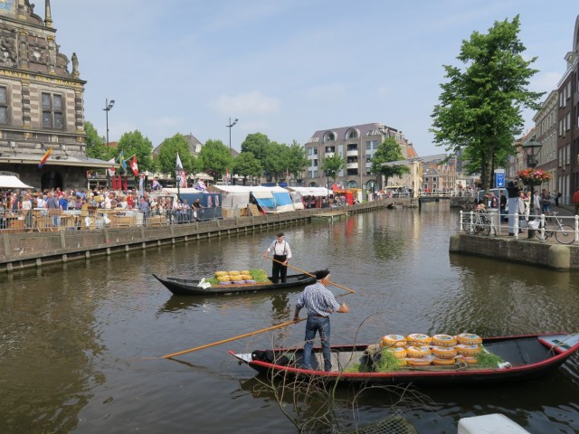 Zdj cia: Alkmaar, Alkmaar, Gondolierzy serowi, HOLANDIA Zdj cia: Alkmaar, Alkmaar, Gondolierzy serowi, HOLANDIA