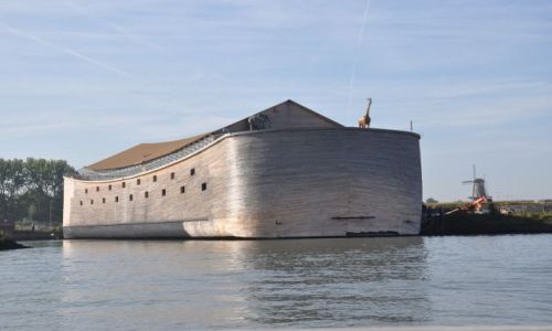 Zdjecie HOLANDIA / Zuid Holland / Dordrecht / Cos dla poszukiwaczy zaginionej arki :)