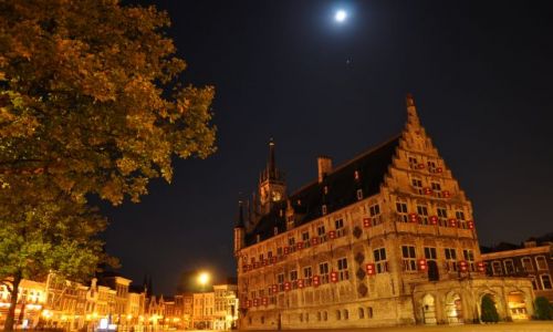 Zdjęcie HOLANDIA / Zuid Holland / Gouda / Rynek w Goudzie
