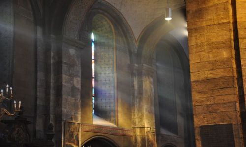 Zdjecie HOLANDIA / Limburgia / Maastricht / Onze-Lieve_Vrouwebasiliek wewntrz-gra wiate 