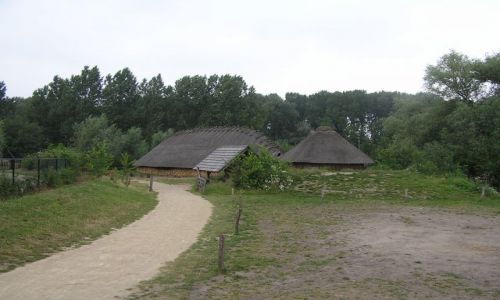 Zdjęcie HOLANDIA / brak / EINDHOVEN-SKANSEN ARCHEOLOGICZNY / SKANSEN