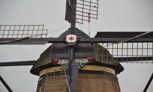 HOLANDIA / Holandia Poudniowa / Kinderdijk / Wiatraki w Kinderdijk