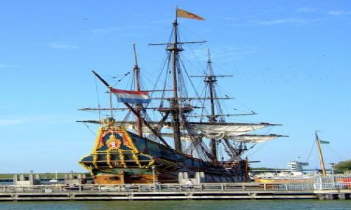 Zdjecie HOLANDIA / Holandia / lelystad / statek
