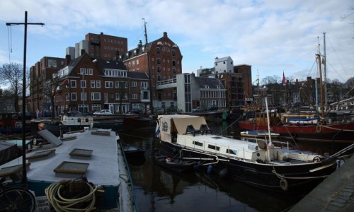 Zdjcie HOLANDIA / Groningen / Wzdu kanaw / Barki