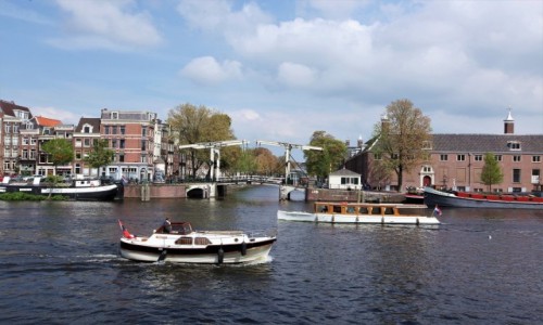 Zdjcie HOLANDIA / Amsterdam / . / Na skrzyowaniu drg wodnych
