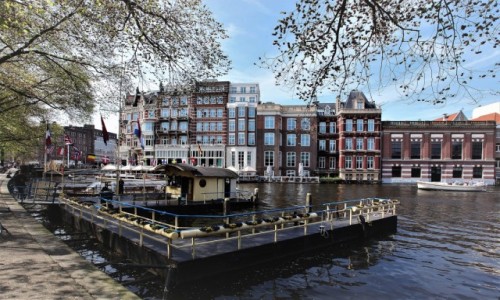 Zdjcie HOLANDIA / Amsterdam / Rzeka Amstel  / Nad wod i na wodzie